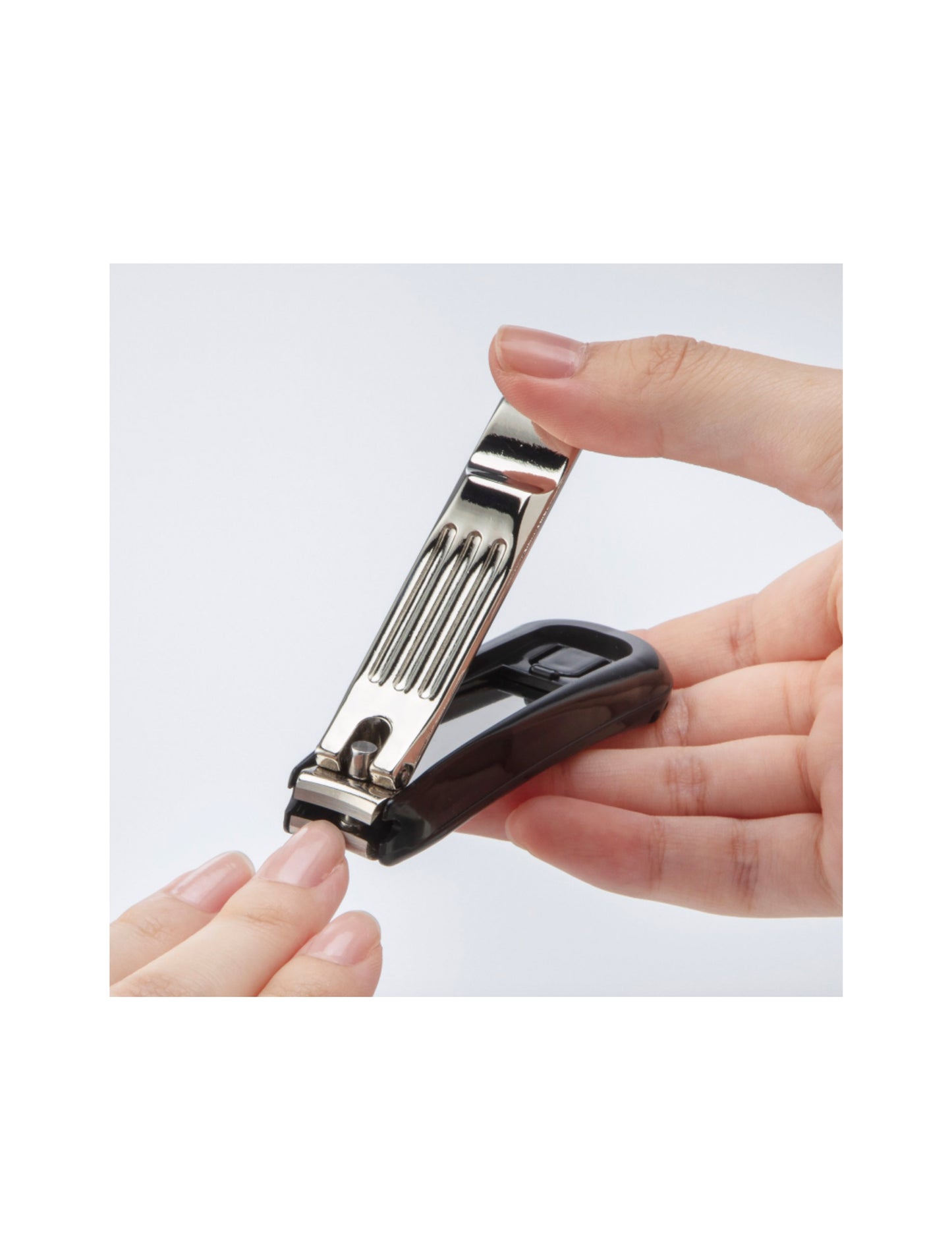 Green Bell - Takumino Waza Nail Clipper with Catcher G-1024