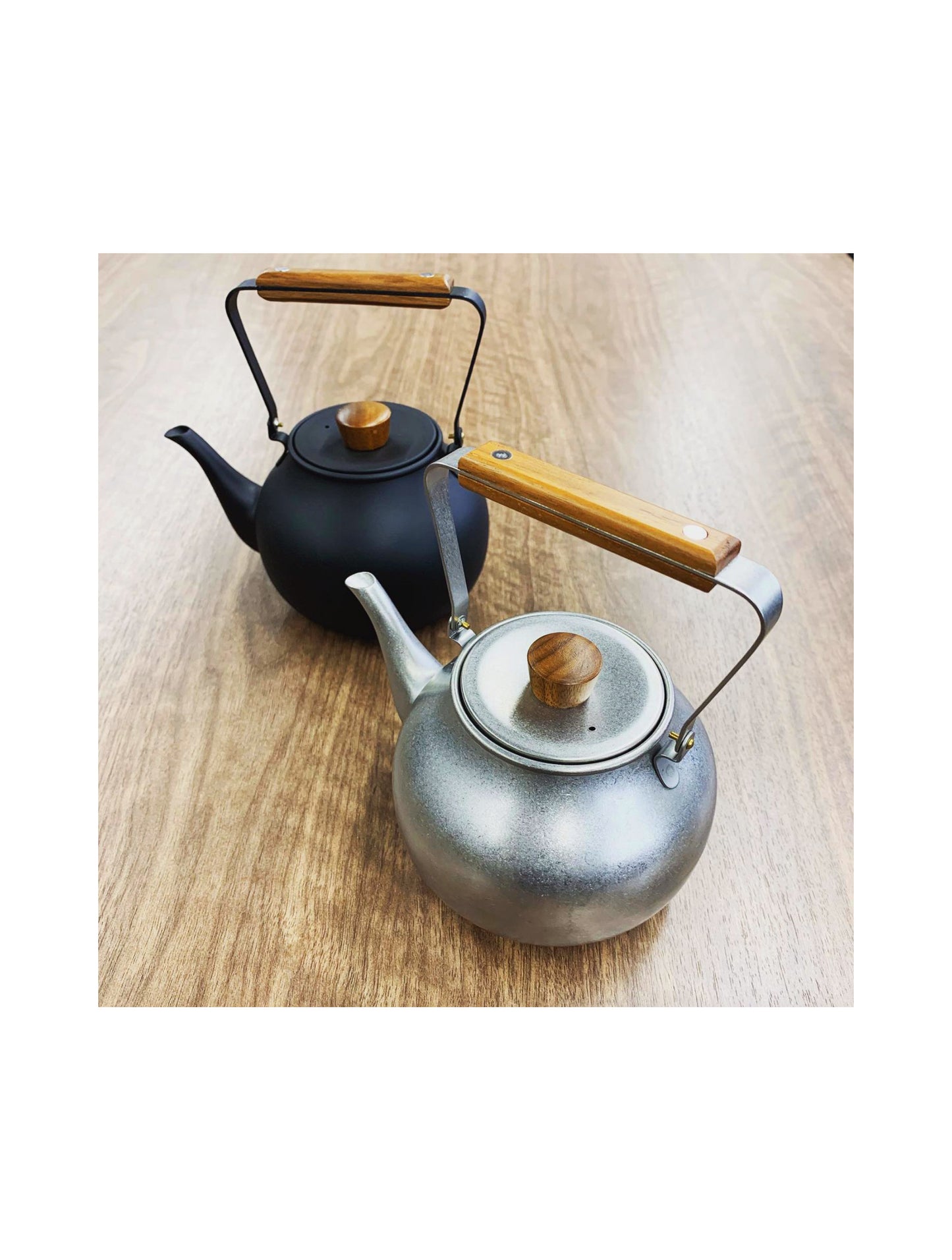 Miyaco Stainless Tea Pot 700ml, Frosty Silver / Matte Black