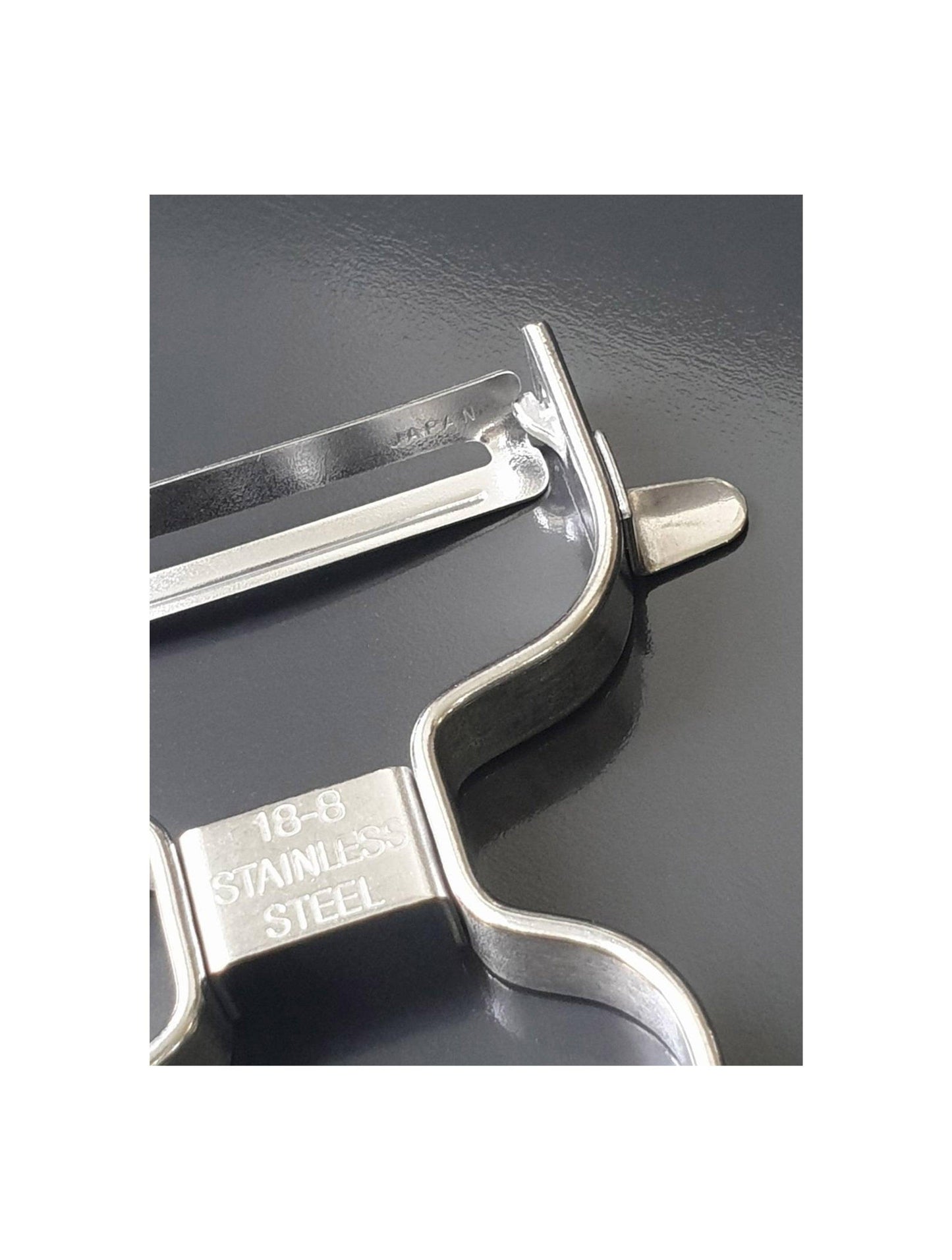 Ajiwai Shokubo Curve Peeler All Stainless (50mm)