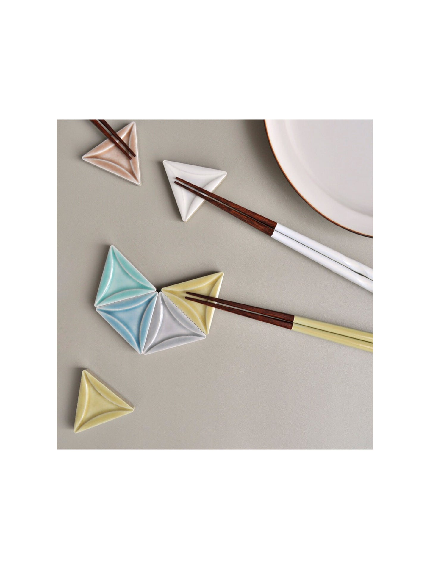 Lino Chopsticks Rest