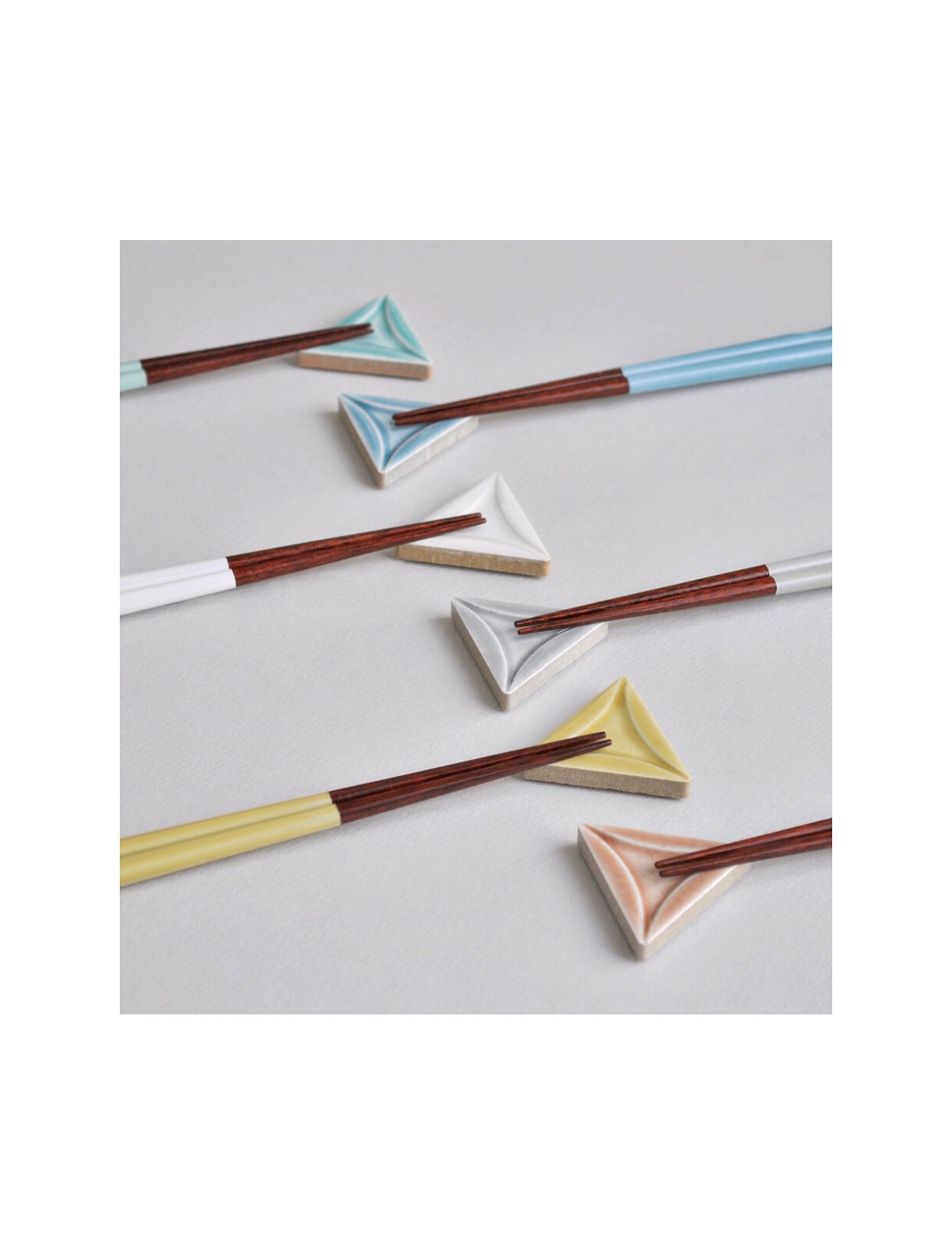 Lino Chopsticks Rest