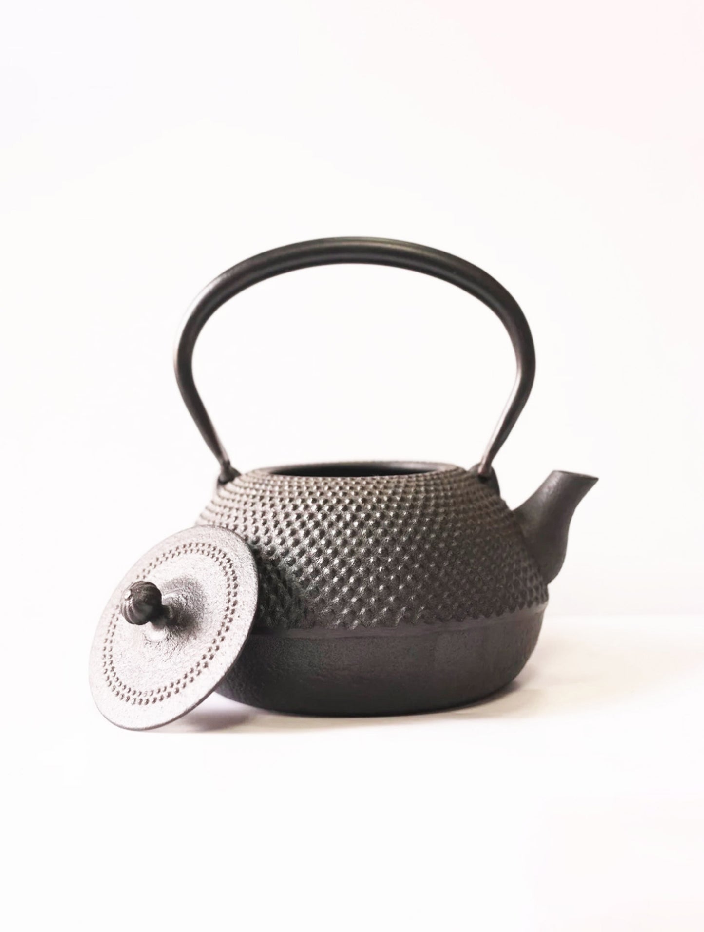 Oitomi - Nambu Tekki, Heisei Maru Arare Cast Iron Tea Port 1L