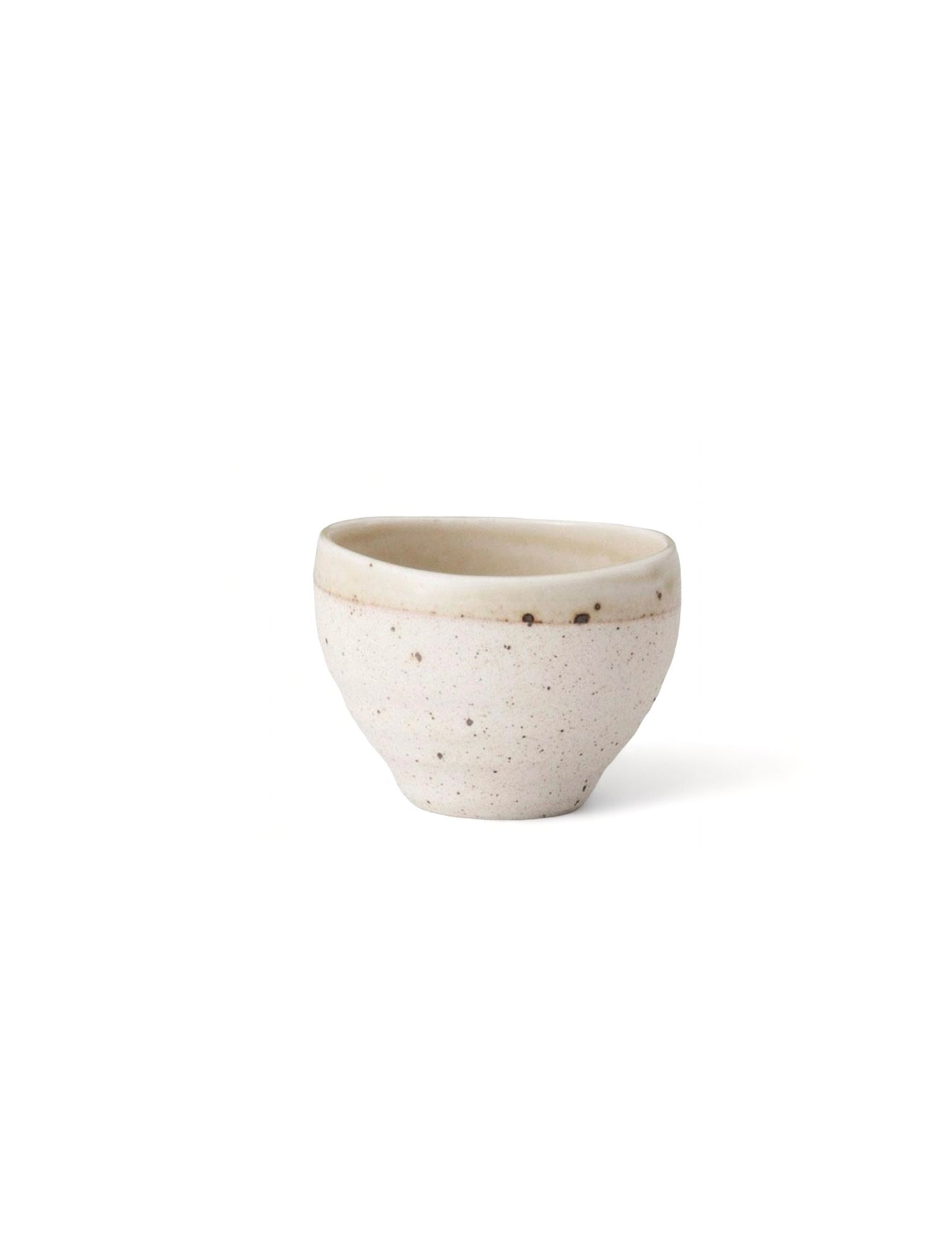 Japanese Tea Cup Rokuro Hiwa Yunomi Beige