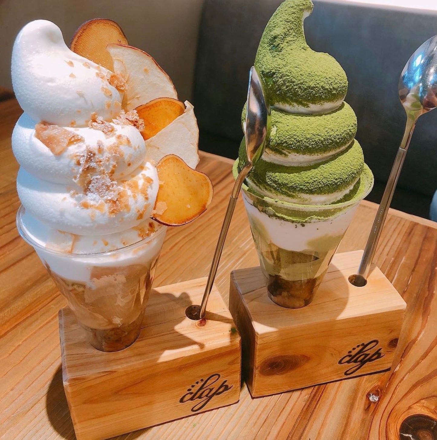 NISSEI Japanese Gravity Feed Benchtop Soft Serve Machine Double Flavour CI-7548AEC